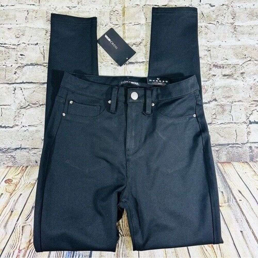 Fashion Nova Pants Women’s Sz.9 Black Oh Behave‎ Ponte Denim Rockstar
